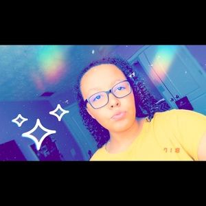 Meet your Posher, Vanessa